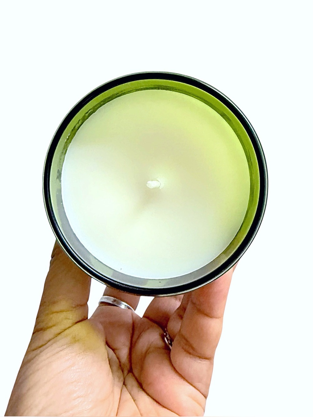 Leoben Company Tomato Garden Scented Candle - Green Glass Jar - Picture 3 of 5